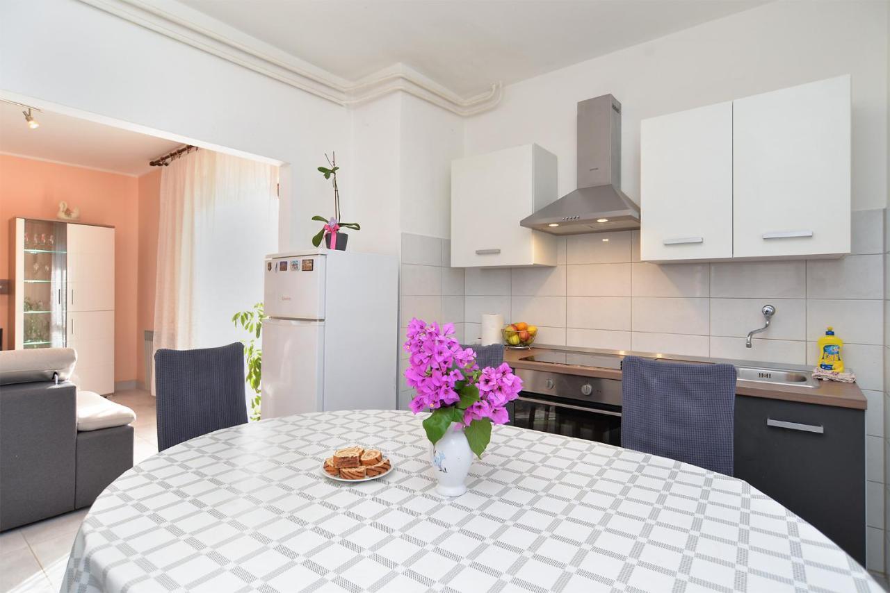 Apartments Danijel 1956 بولا المظهر الخارجي الصورة