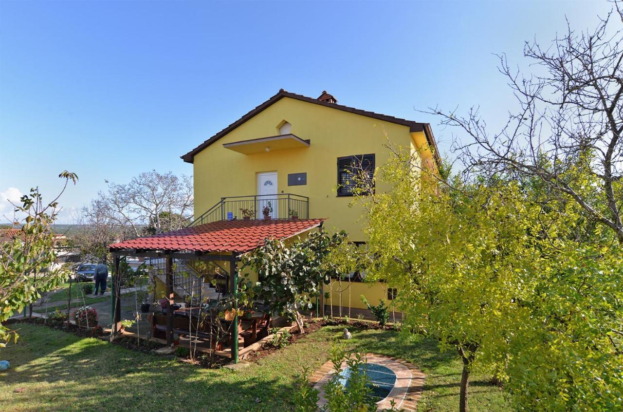 Apartments Danijel 1956 بولا المظهر الخارجي الصورة